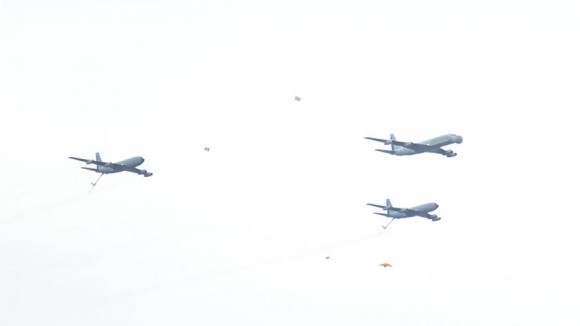 EB-707 e KC-135 em parada militar chilena - foto FACh