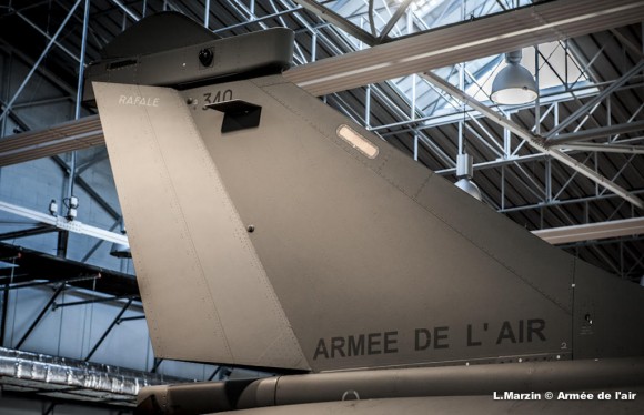 Cauda do Rafale B 340 - segundo do lote 4 de produção - Foto Força Aérea Francesa