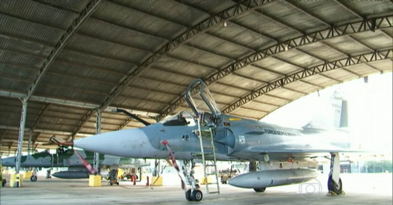 ultimo voo do Mirage 2000 - jornal nacional