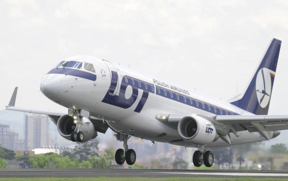 E-Jet LOT - Polish Airlines - foto Embraer