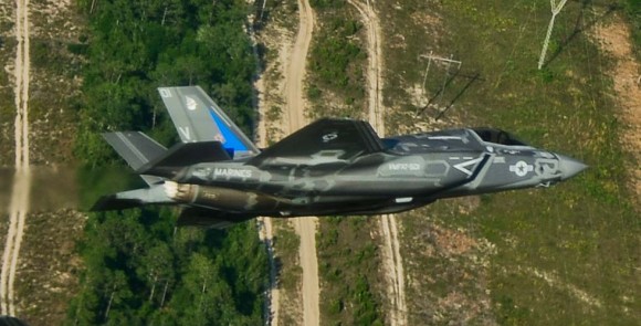 F-35B próximo a Eglin - foto USAF