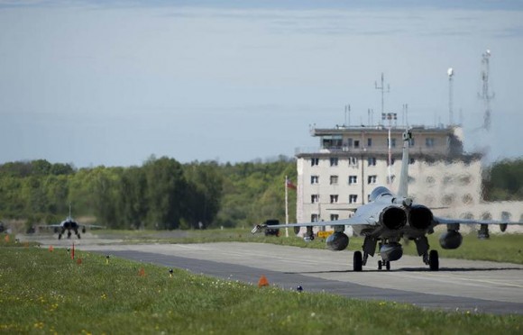 caças Rafale desdobrados na Polônia - foto 3 Força Aérea Francesa