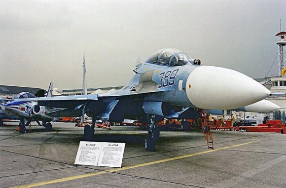 Su-27 UB e Su-27 no Salão de Le Bourget 1989
