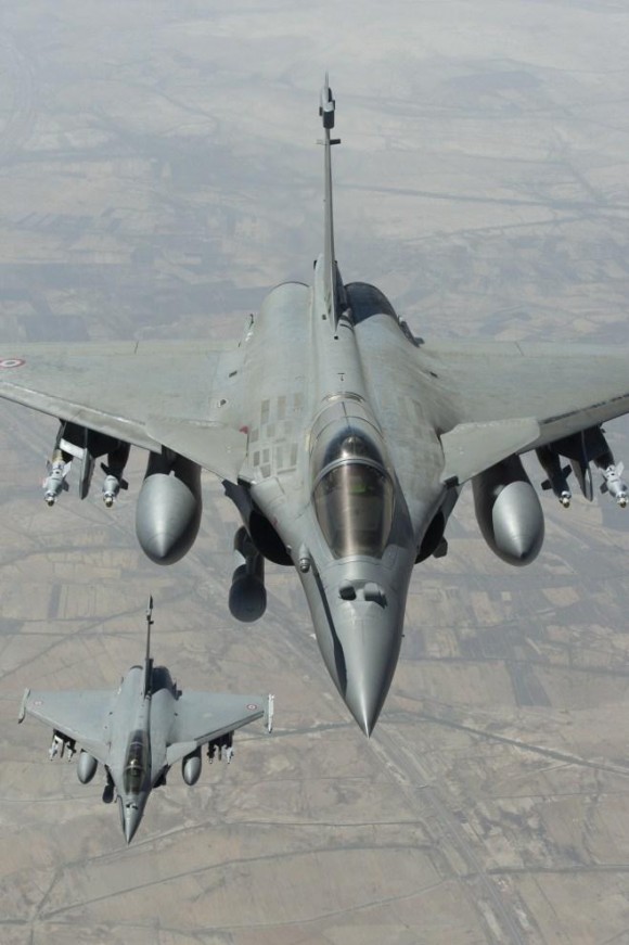 Ataque francês ao EI - caças Rafale - foto Min Def França