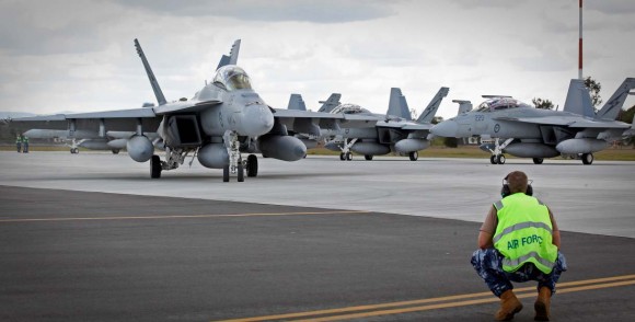 Caças Super Hornet australiano partem para o Oriente Médio - foto Min Def Australia