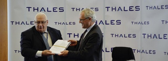 Contrato da Thales para nova geração de radares AESA - foto via Thales