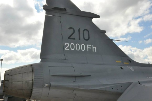 Primeiro Gripen C no mundo a atingir 2000 horas de voo - foto 4 Forças Armadas da Suécia