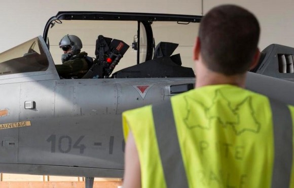 Rafale - segundo voo reconhecimento Iraque - foto Força Aérea Francesa