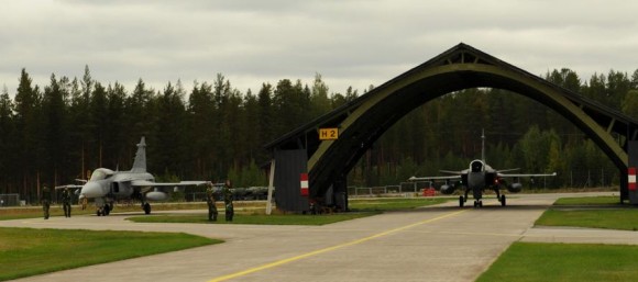 Caças Gripen suecos - foto 2 Forças Armadas da Suécia