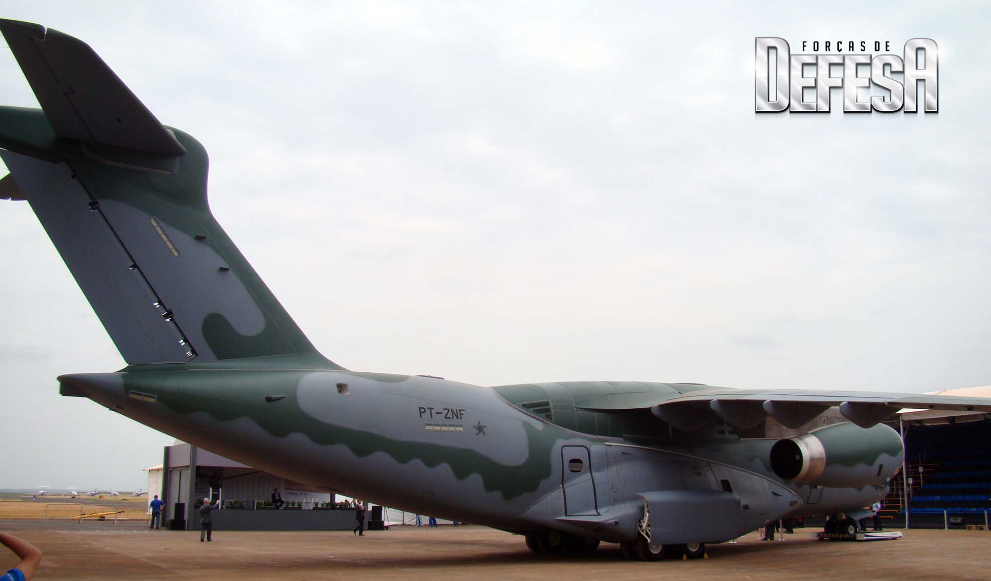 KC-390 - roll out - 21-10-2014 - foto 21 Nunão - Forças de Defesa