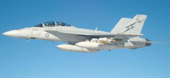 Missão Super Hornets da RAAF em 5-10-2014 - foto 2 Min Def Australia