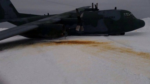 C-130 da FAB acidentado na Antártida - 2