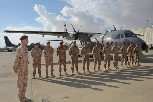 Esquadrão de C-295 tcheco condecorado no Sinai - foto 2 Min Def Rep Tcheca
