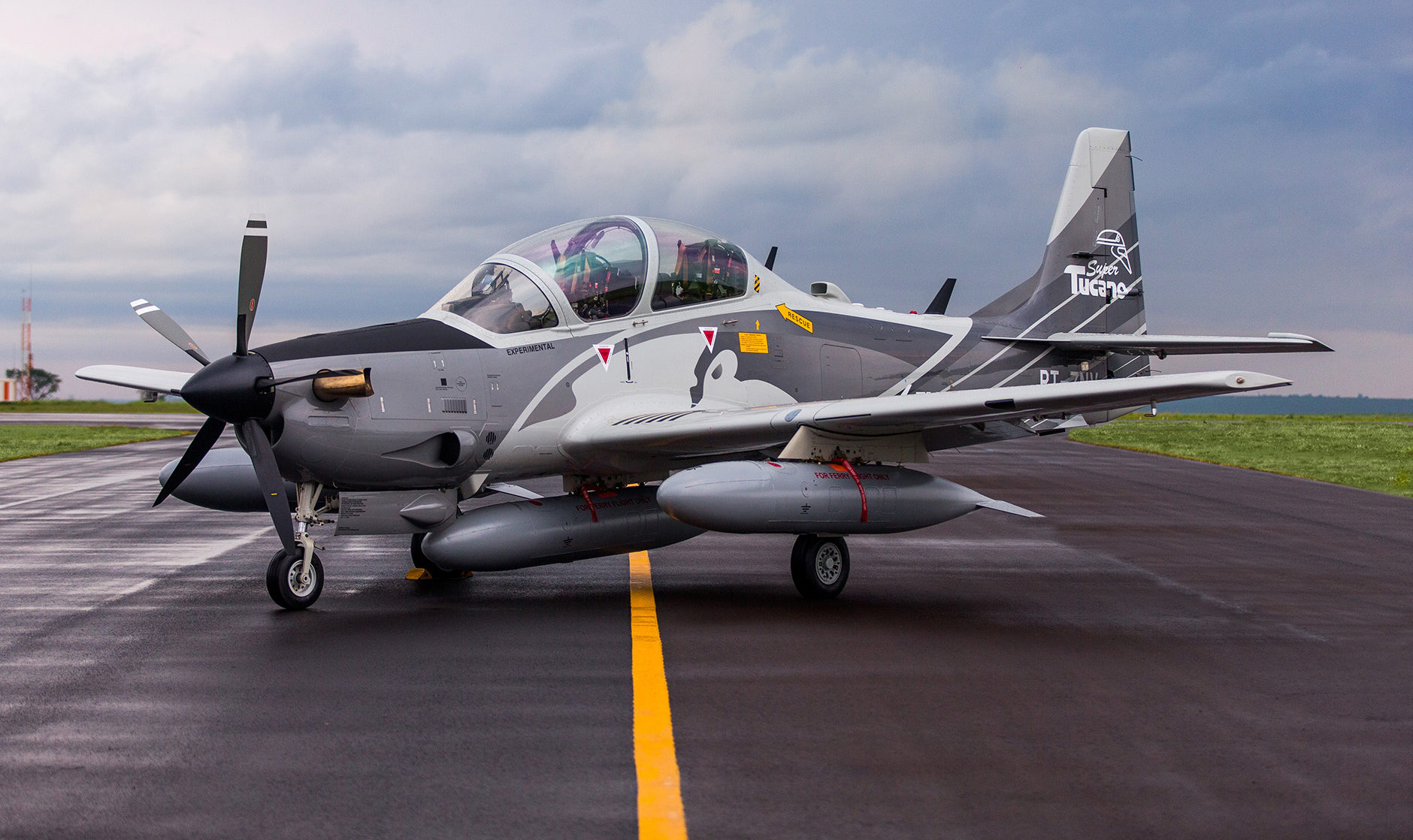 Armas Nacionais: Embraer A-29B Super Tucano