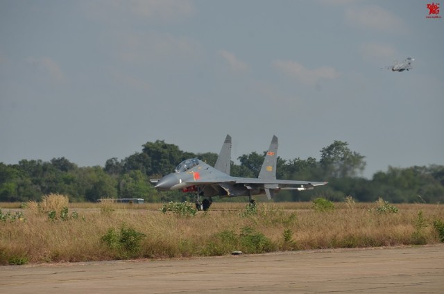 Thailand-Gripens-and-Chinese-PLAAF-J-11-joint-exercises-9