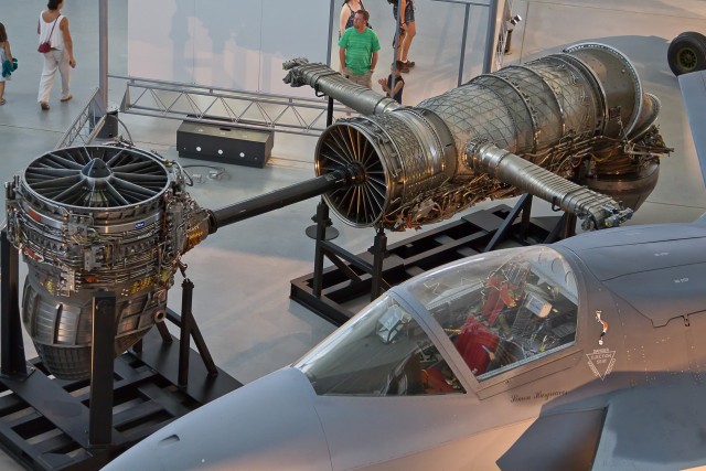 F135 engine and F-35