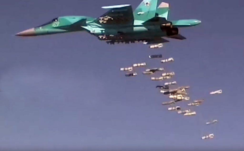 Su-34 ataca o ISIS na Síria