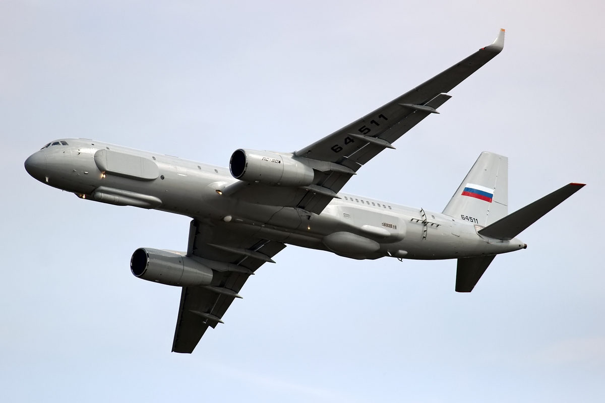Tupolev_Tu-214R_inflight
