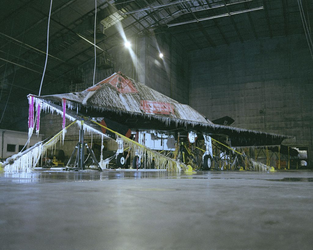F-117_on_ice_at_McKinley_Climatic_Laboratory