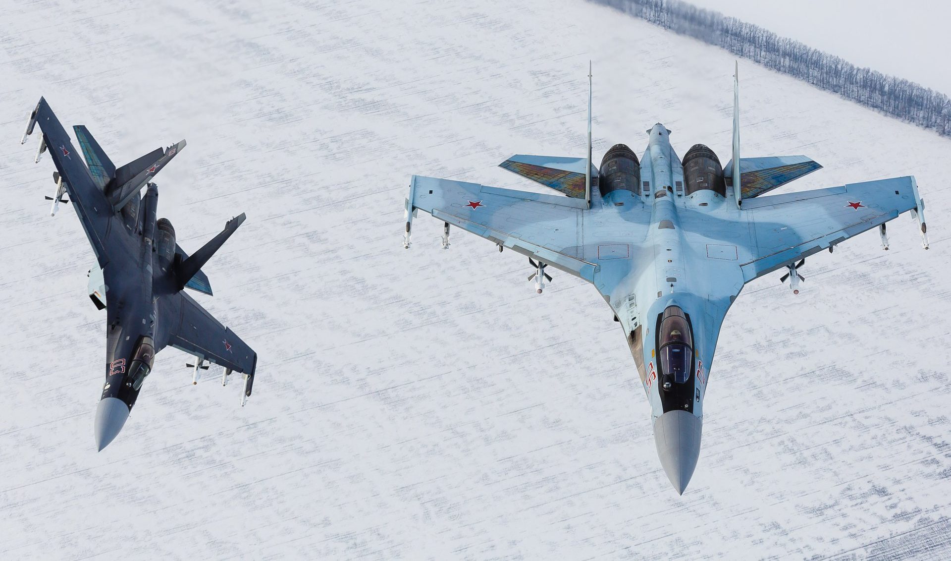 Caças Sukhoi Su-35