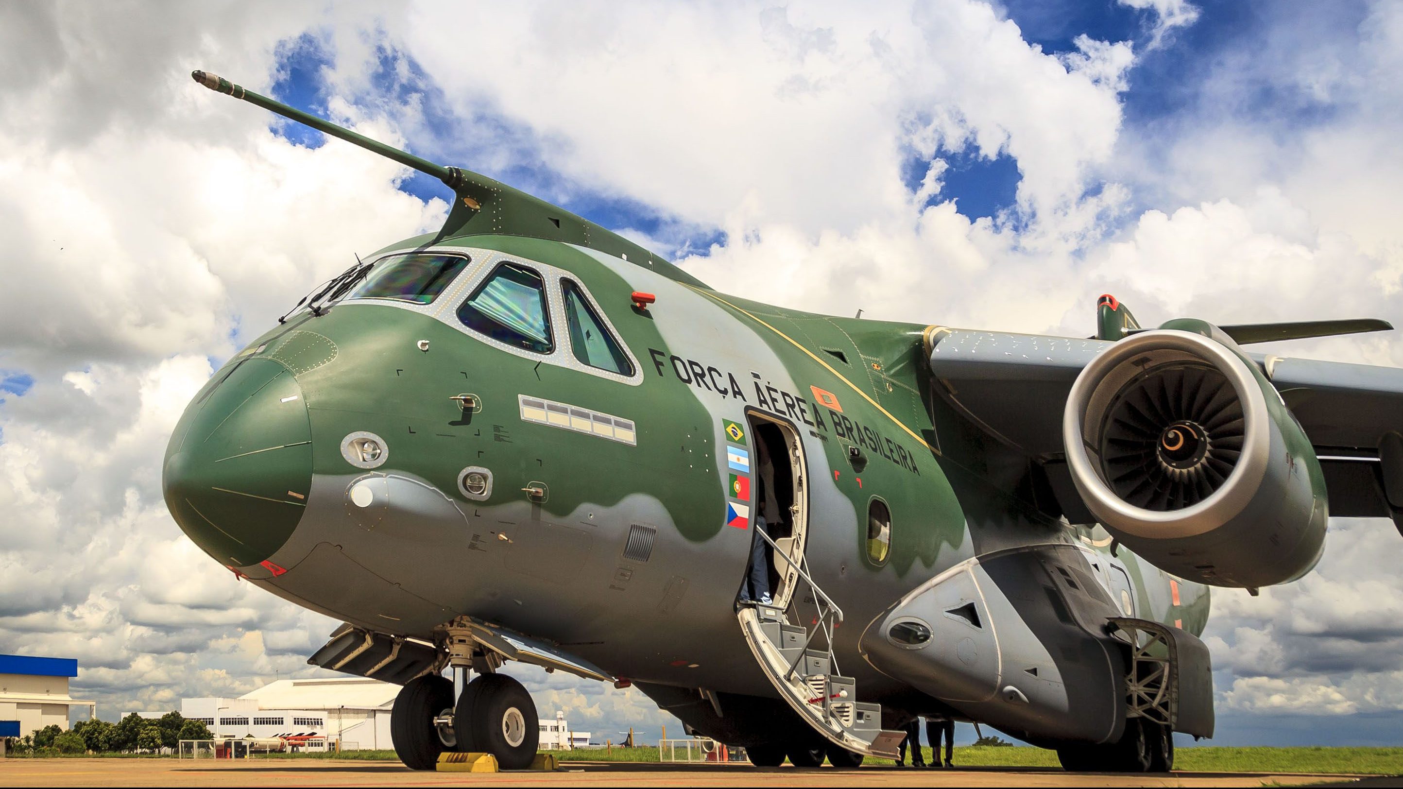 Embraer entrega terceiro avião cargueiro KC 390 às Forças Armadas – Money  Times