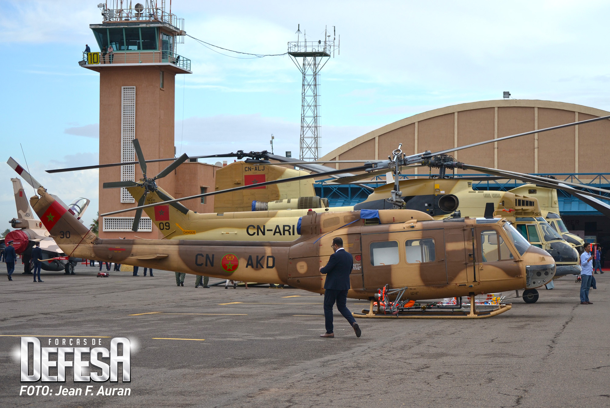 FRA: Photos d'hélicoptères - Page 15 UH1D-FAR