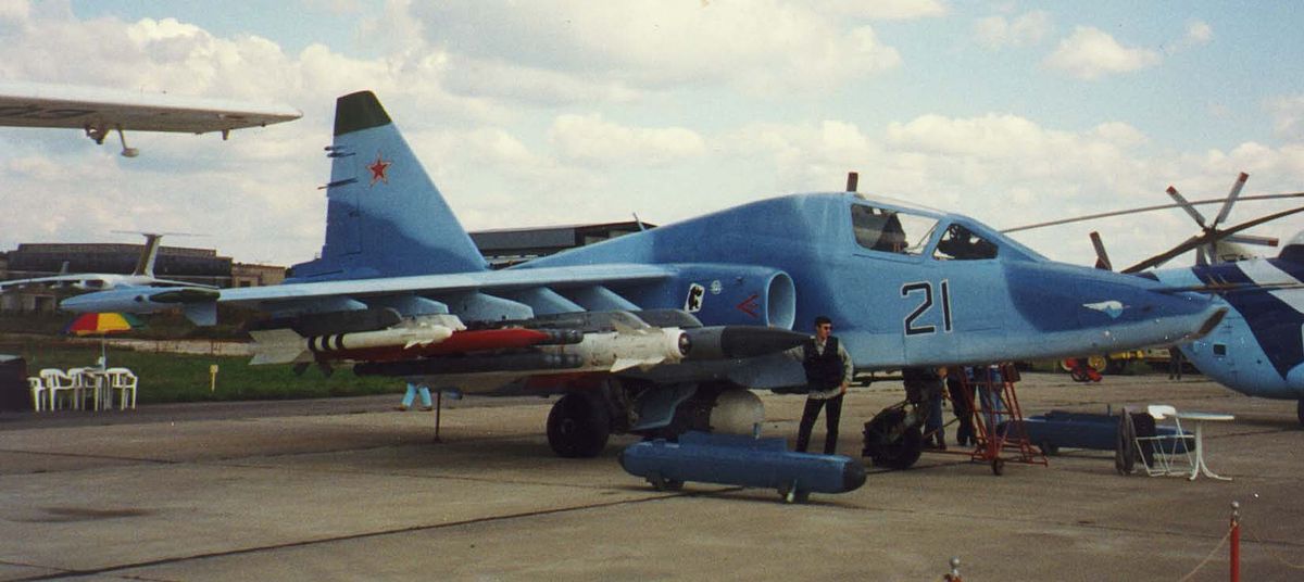 1200px-Su-25TM (1).jpg