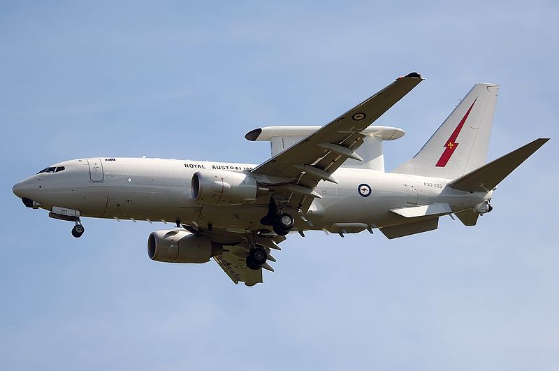 Boeing_737-7ES_Wedgetail,_Australia_-_Royal_Australian_Air_Force_(RAAF)_JP7120522.jpg