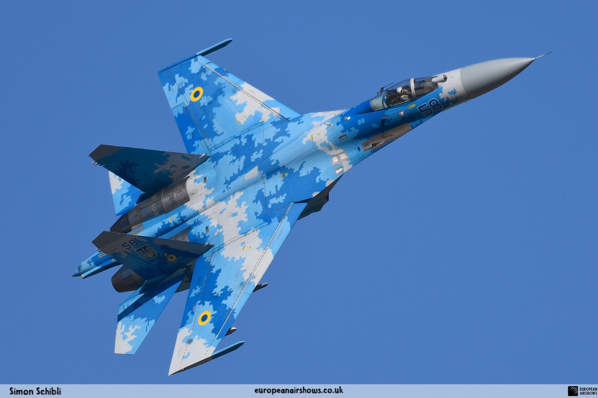 Força Aérea dos EUA coloca um Sukhoi Su-27 Flanker da Ucrânia em