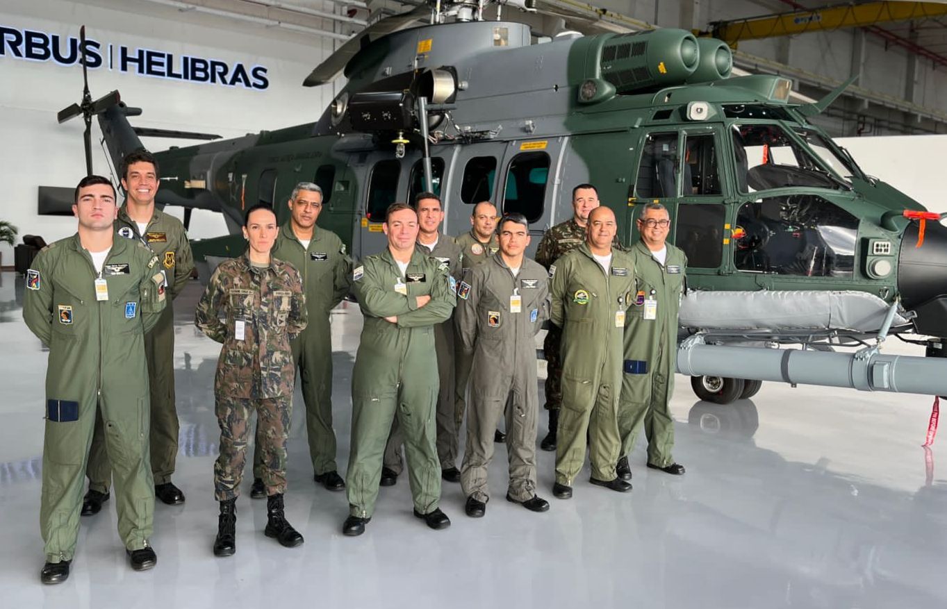 FAB recebe mais um helicóptero H-36 Caracal - Poder Aéreo