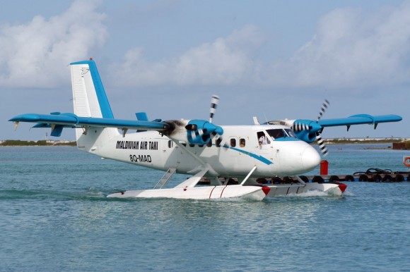 DeHavilland-DHC-6-300-Floatplane_8Q-MAD_Maldivian_Air_Taxi_at_Male_International_Airport_Republic_of_Maldives