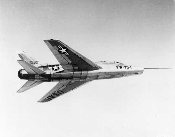 F-100 - 2