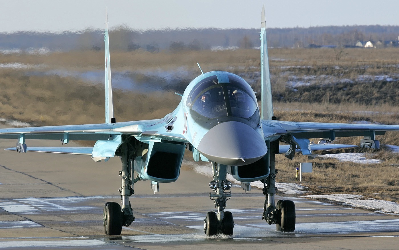 HISTORIA DA AVIAÇÃO: Sukhoi conclui produção de caças-bombardeiros Su ...
